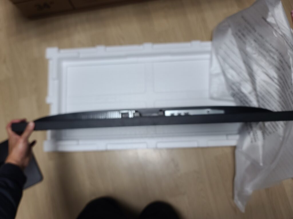 AOC U34E2M 슬림 라인